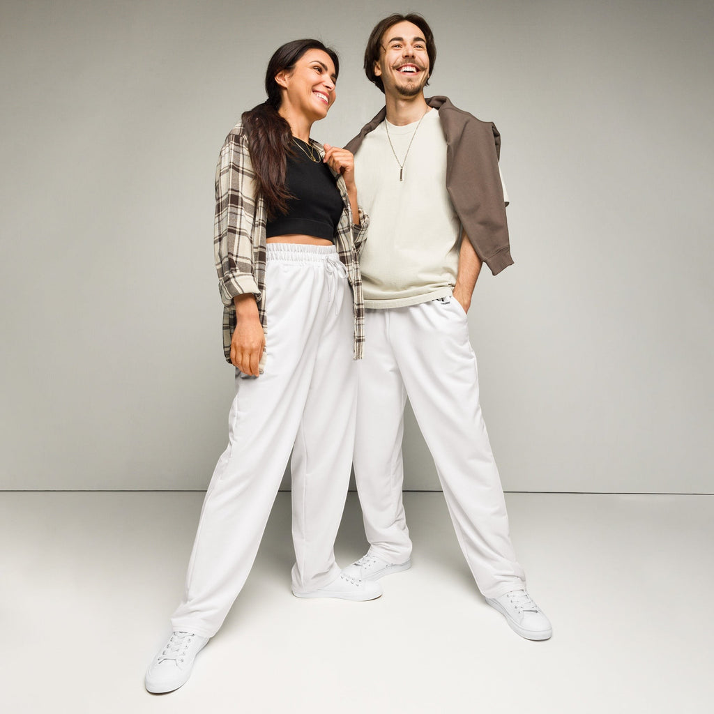 Icy Culture unissex calças brancas de perna larga com cintura elástica e cordão, ideais para looks desportivos.